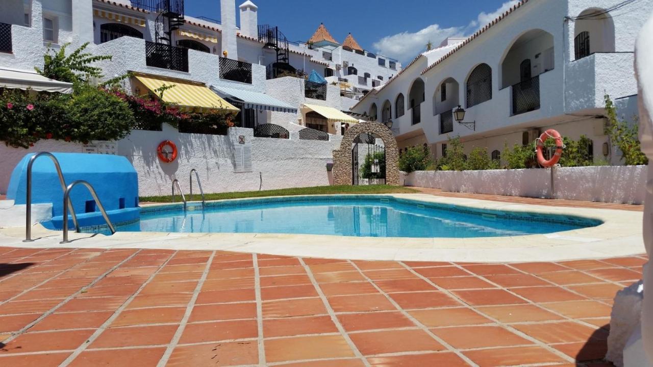 Apartment Verano Azul Nerja Chambre photo