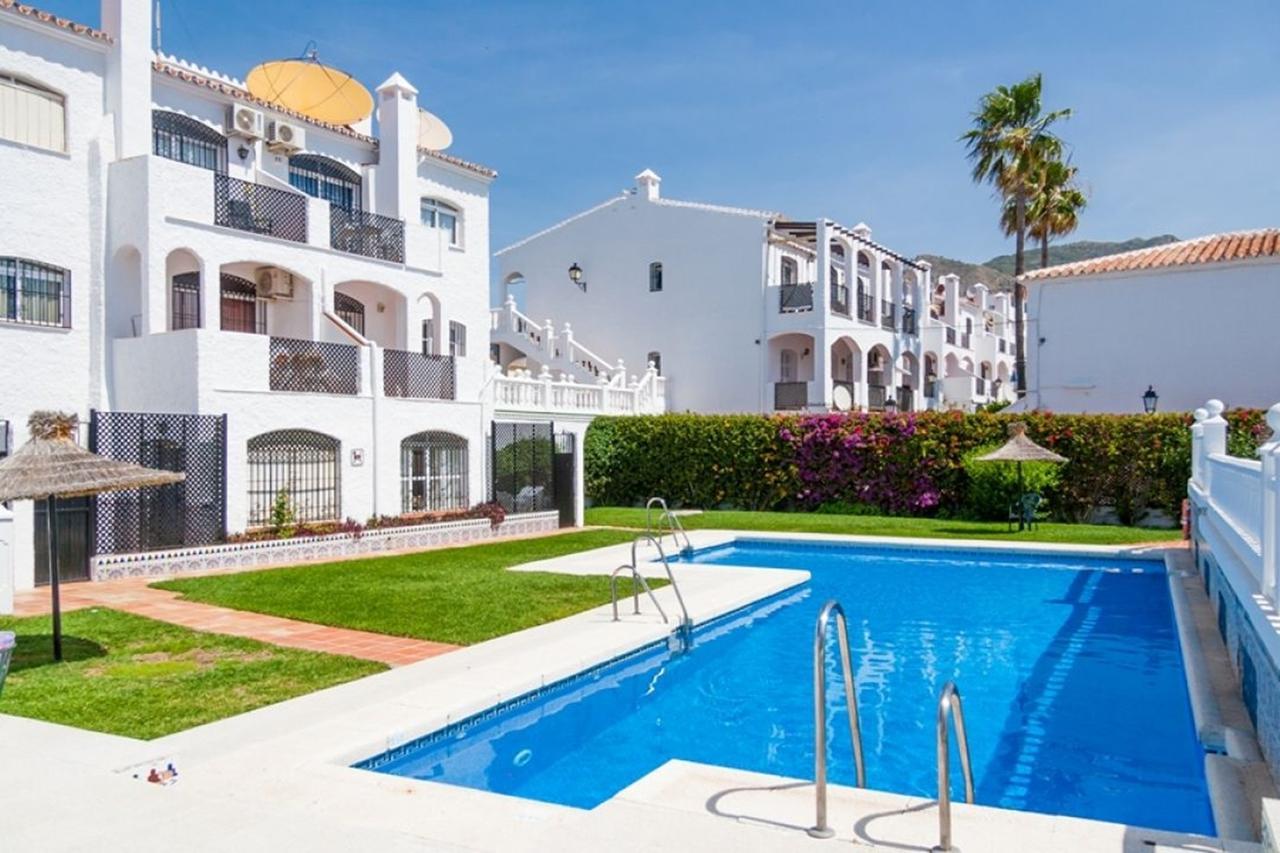 Apartment Verano Azul Nerja Chambre photo